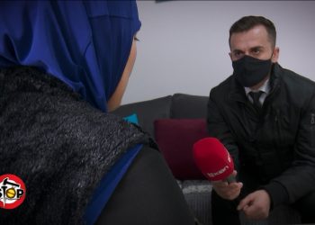 Denoncimi i pazakontë: Fqinja më hedh urinë e jashtëqitje në ballkon
