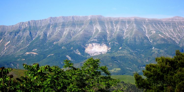 FOTO ILUSTRUESE NGA MALET E GJIROKASTRES