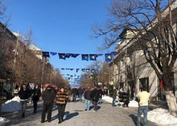 Thyen heshtjen zgjedhore/ Kosovë, 120 mijë euro gjoba për partitë politike