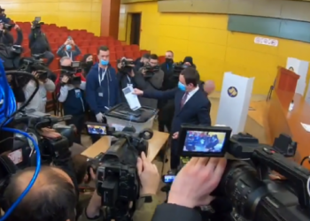 Albin Kurti pas votimit: Sot është ditë e bardhë, siç do të jetë dhe e ardhmja jonë