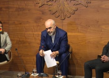 Rama: Nuk ka arsye për karantinë të dytë, jemi pranë pandemisë psiqike