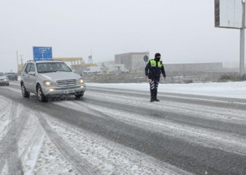 Borë e ngrica, bllokohet lëvizja në aksin Milot-Balldren