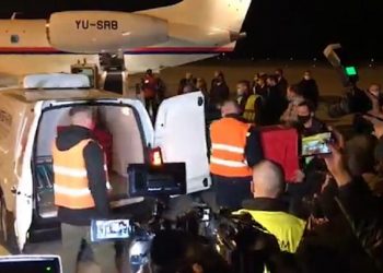 Serbia dërgon vaksinat Sputnik në Mal të Zi