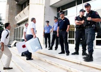 PD fillon të ngrejë alibinë e humbjes/ Sekretari Kaso: PS ka nisur vjedhjen e zgjedhjeve, ja skema
