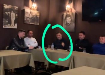 Fotot/ Enkelejd Alibeaj dhe Covid 19 bëjnë kërdinë në Fier, ish-deputeti zhvillon takime që rrezikojnë jetët e njerëzve