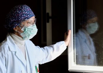 Koronavirusi/ Çfarë kanë mësuar evropianët nga një vit pandemie
