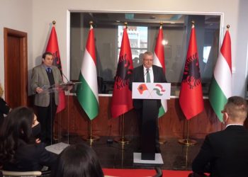 Armand Duka, konsull nderi i Hungarisë