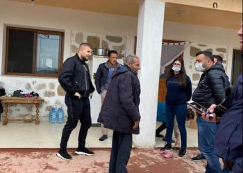 FOTOT/ Belind Këlliçi shfrytëzon familjen nga Picalla për t’u bërë deputet i PD, ja dokumenti që e nxjerr bllof