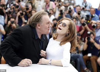 Tani radhën e ka Gerard Depardieu/ Aktori i famshëm francez akuzohet nga një 20-vjeçare për përdhunim