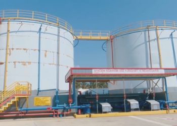 Eksperti: Operatorët e karburanteve në Shqipëri fiksojnë çmimet në kurriz të qytetarëve