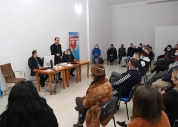 Kush e mbron dhëndrin e socialistëve?