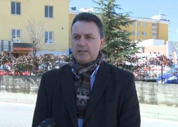 PD denoncon nga “Shefqet Ndroqi”: Rama dështoi me vaksinimin e popullsisë, ne kemi plan për të shëruar Shqipërinë