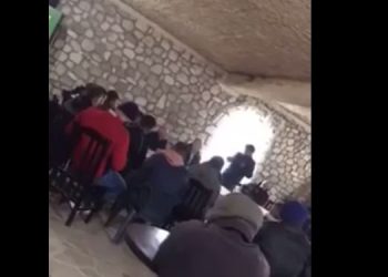 Takimi i Metës në Vranisht të Vlorës, reagon një nga pjesëmarrësit: Ngordhja e llumit është e afërt (VIDEO)