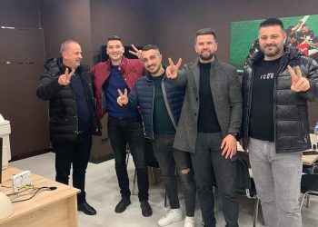 Qesharake/ Andi Lila kthen zyrat e Sindikatës në seli të PD-së