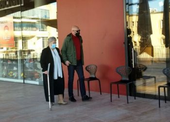Vaksinimi tek ‘Air Albania’ / Mbërrijnë Tinka Kurti, Margarita Xhepa, Meksi dhe Moisiu