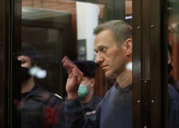 Shefi i diplomacisë së BE në “Mission Impossible” në Moskë, pas dënimit të Navalnyt