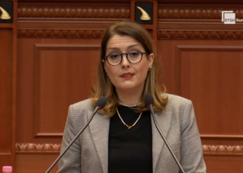 “Mbi 500 të shtruar në spitalet COVID”/ Manastirliu: Nga sot aktivizojmë spitalet e para rajonale në Shkodër dhe Durrës