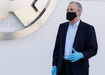 “S’paraqet ndonjë simptomë”/ Infektohet me COVID edhe presidenti i Real Madrid, Florentino Perez