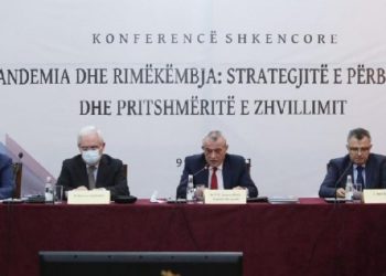 Pandemia/ Kreu i Akademisë së Shkencave: Duhet të përforcohen kufizimet, për të paktën 2 javë