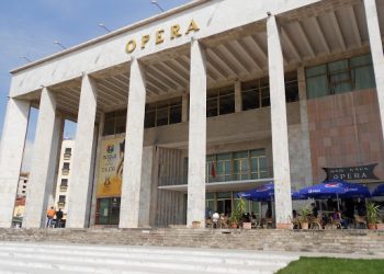 Logoja plagjiaturë/ Teatri i Operas: Ja si e përzgjodhëm fituesin, s’ verifikojmë dot origjinalitetin