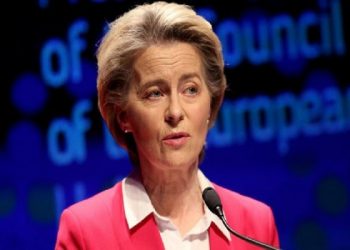 ​Von der Leyen pranon gabimet e BE-së në strategjinë e vaksinimit
