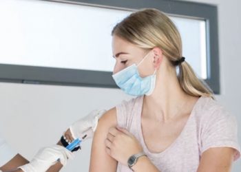 Zv/ministri Nikolla: Ja pse Shqipëria refuzon vaksinën ruse dhe kineze?