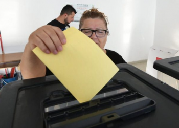 Si pritet të jetë fleta e votimit më 25 Prill: Fibra karboni dhe elementë që shikohen me rreze ultraviolet