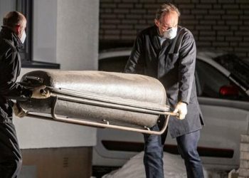 Krim makabër/ Burri the** me thikë katër anëtarë të familjes së tij, mes tyre dy fëmijët e mitur