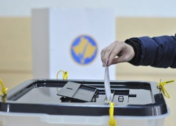 Zgjedhjet në Kosovë / KQZ: Në votime morën pjesë mbi 46 për qind të votuesve