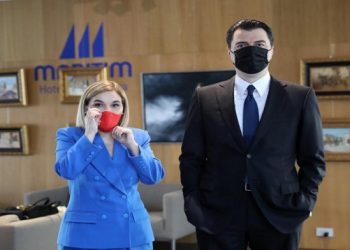 Shajnë kullat, por marrëveshjen Basha dhe Kryemadhi e firmosën në kullën 23 katëshe