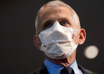 ‘Të treja vaksinat janë efektive’, Fauci thirrje amerikanëve: Vaksinohuni sa më shpejt të jetë e mundur me njërën prej tyre!