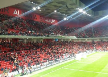 Ndeshja me Anglinë, FSHF letër qeverisë për lejimin e tifozëve në stadium