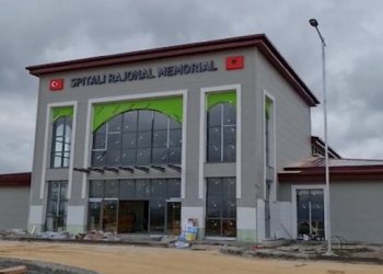 Erdogan fiton bastin me Ramën, Spitali Memorial i Fierit përfundon në afat