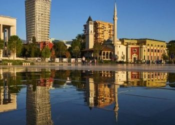 “Forbes” i kushton artikull Tiranës: “Kryeqytet dinamik me energji rinore; Arkitekturë moderne dhe tradicionale”