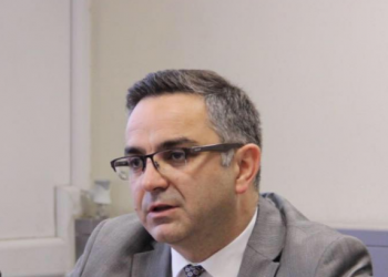 Besnik Tahiri emërohet në krye të Ministrisë së Jashtme në Kosovë