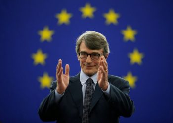 30-vjetori i eksodit/Presidenti Sassoli: Nuk lodhem të përsëris se PE mbështet anëtarësimin e Shqipërisë në BE