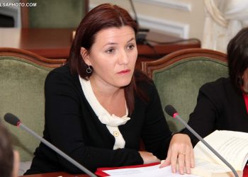 Ermonela Felaj: Presidenti ka vënë dorezat e boksit, në shërbim të partisë, PD e LSI kanë kandidatë me të shkuar kriminale