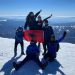 FOTO/ Shqiptarët “pushtojnë” malin më të lartë në Serbi, flamuri shqiptar në majë