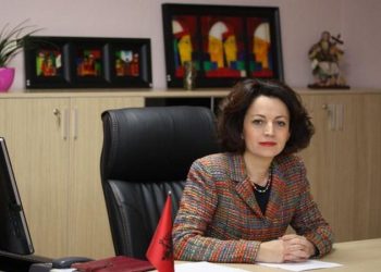 Rama njofton një tjetër largim nga PS, pas Vasilika Hysit edhe Eglantina Gjermeni nuk do të jetë më në parlament