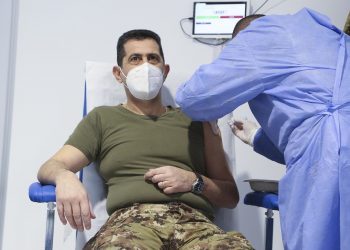 Italia/Rinisin vaksinimet masive me Astra Zeneca, në prill mbërrin vaksina e Johnson&Johnson