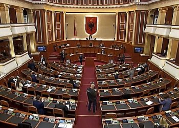 Krizë e re postzgjedhore? Pas 25 prillit, Shqipëria 4-5 muaj me dy parlamente, një i zgjedhur dhe një në detyrë