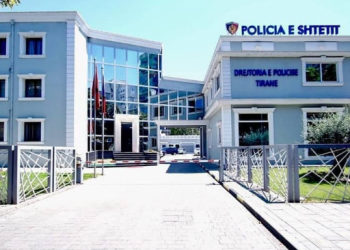 Vihen në pranga 5 persona në Tiranë në pak orë, ja për çfarë akuzohen