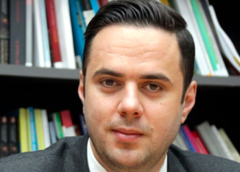 PROFIL/ Iku “plaku”, vjen i riu: Ky është kreu i LKD-së në epokën post-Mustafa