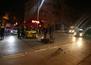 FOTO-LAJM/ Taksia aksident me motorin e picerisë tek ‘Rruga e Durrësit’