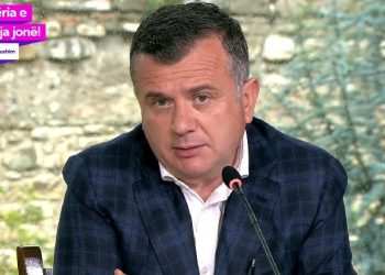 “Lista e ‘fallxhores’ fsheh persona që janë në kërkim nga drejtësia”/ Balla akuza Kryemadhit: Kanë abuzuar me financat publike
