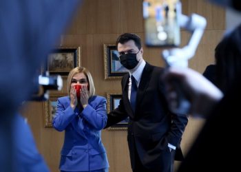 Lulzim Basha djeg kandidatët e PD-së në Tiranë, në llgari të aleatëve