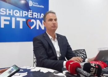 Flet Luçiano Boçi: Gjergj Luca erdhi të më rrahë, por unë u tregova i zoti dhe e rraha i pari