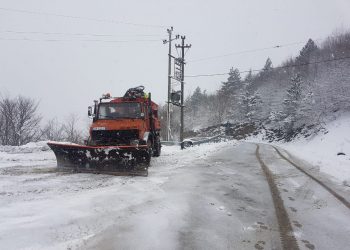 Rikthehet dëbora në qarkun e Korçës/ Dardha dhe Devolli kanë reshjet më intensive