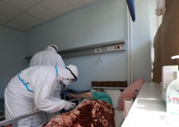 E trishtë në Elbasan, babë e bir shuhen nga koronavirusi