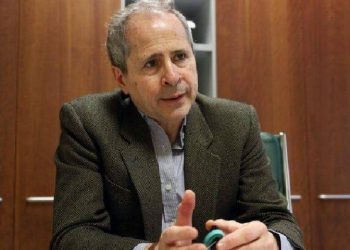 Virologu i famshëm: Vendimet kundër Astrazenecas, totalisht politike! Të mbajnë përgjegjësi ata që i morën!